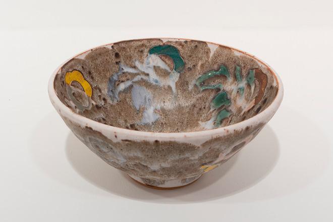 earth tone textured bowl